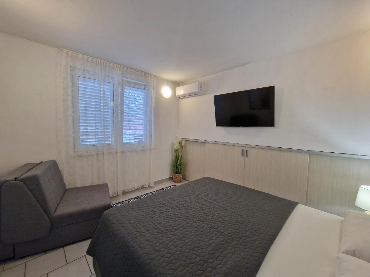 Apartment Stay Inn สปลิท ภายนอก รูปภาพ